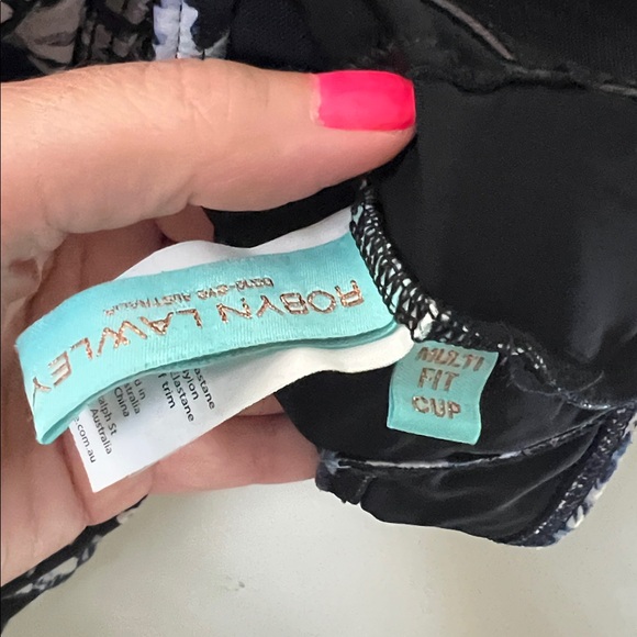 Robyn Lawley Broken Wings Back-Zip Mesh One-Piece, 8 - Picture 8 of 12